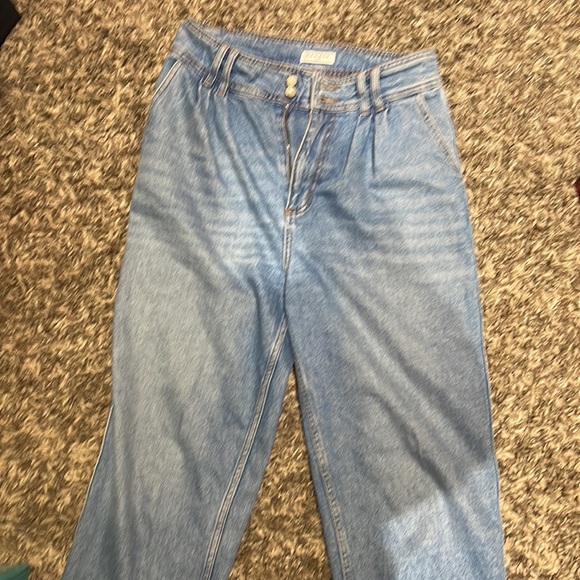 Beautiful Sandro jeans - Picture 2 of 4